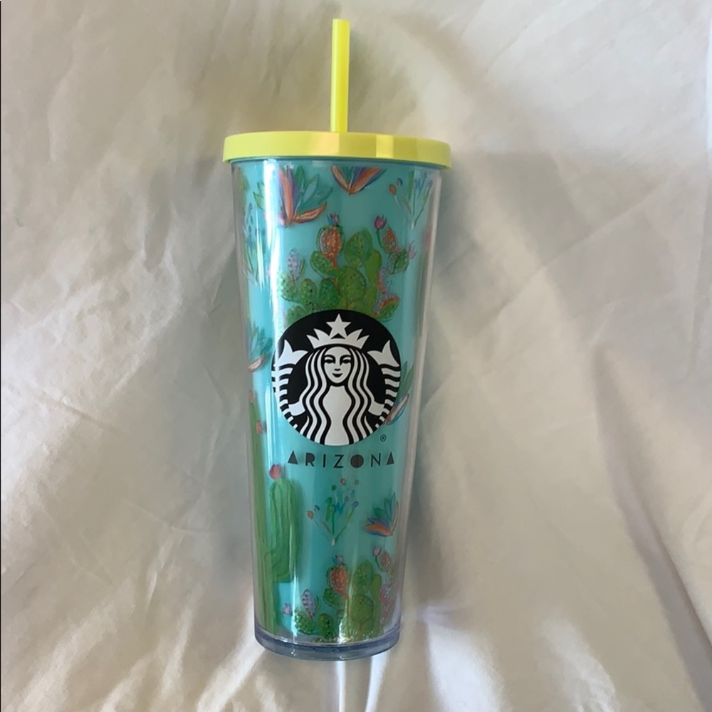 Trenti Starbucks cup